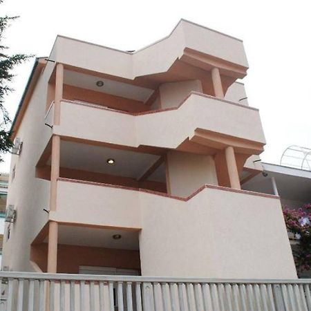 Apartments Anne Petrovac Dış mekan fotoğraf