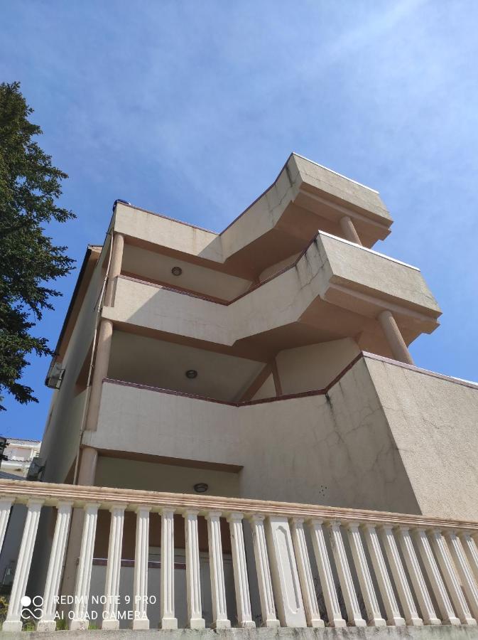 Apartments Anne Petrovac Dış mekan fotoğraf